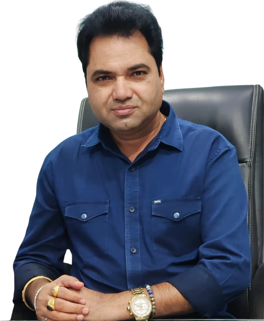 Portrait of Acharya Kisshor, astrologer and Vastu consultant in Navi Mumbai
